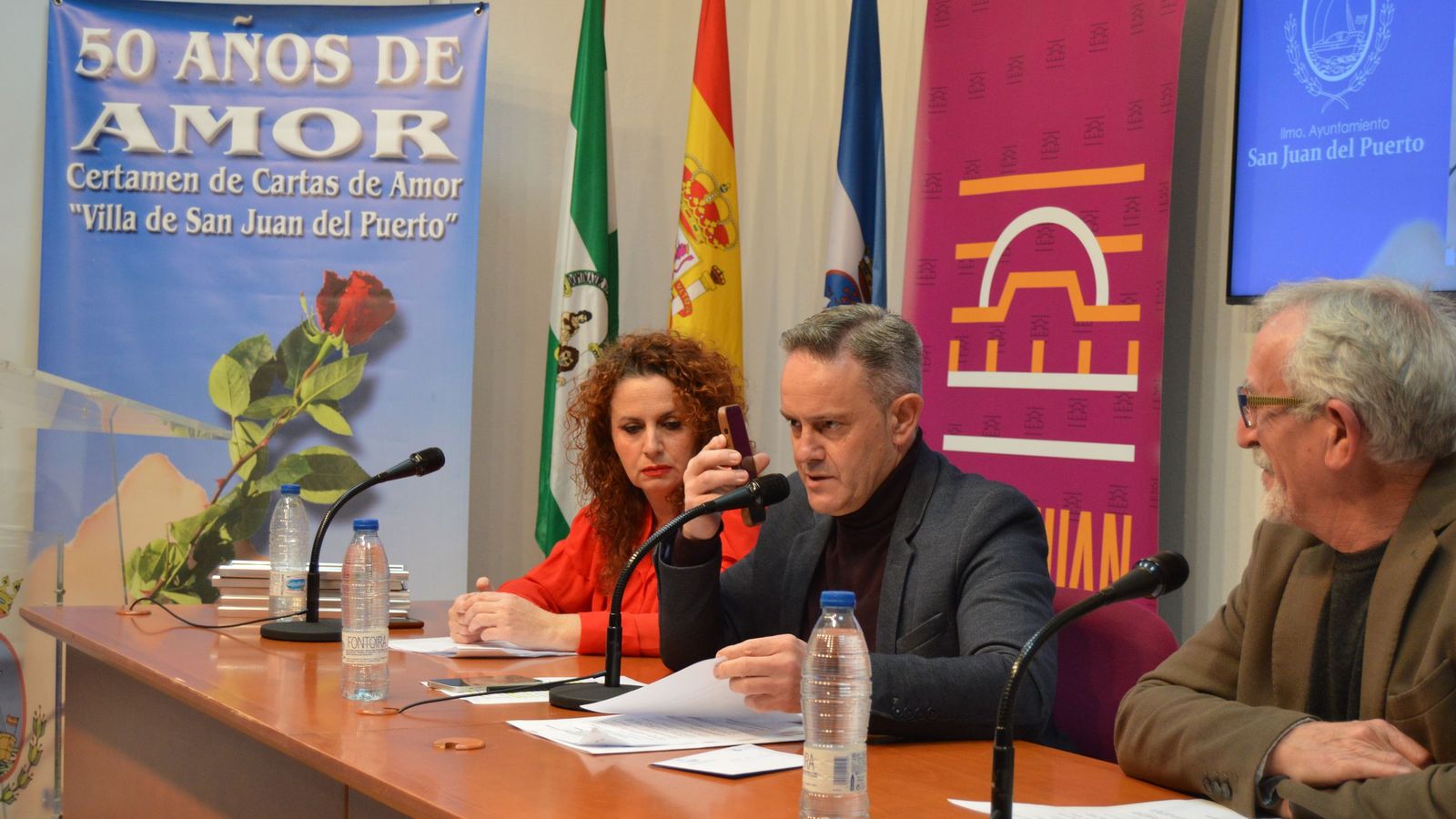 Acto de entrega del premio del XXVIII Concurso de Cartas y 50 años de amor.