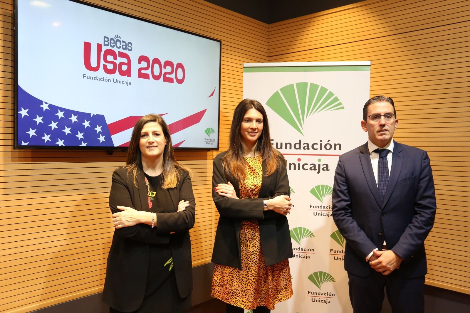 Ana Cabrera, Sara Merino y Sergio Corral durante la presentación de las Becas USA 2020