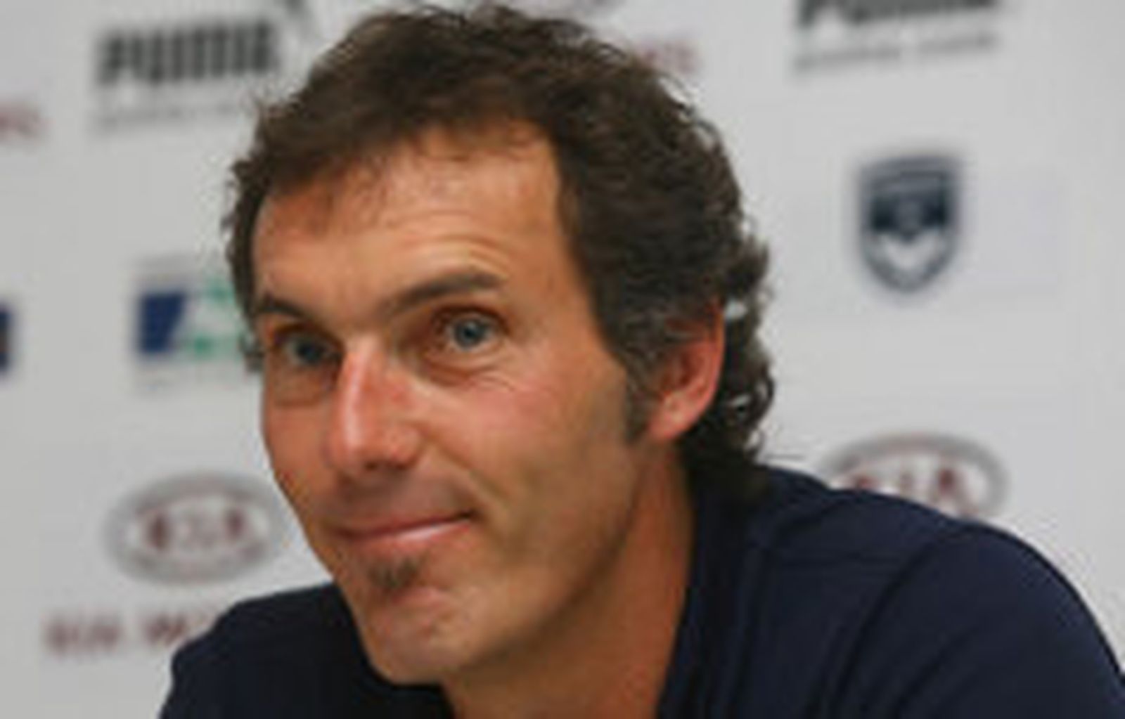 Blanc dirigirá a Francia tras el Mundial