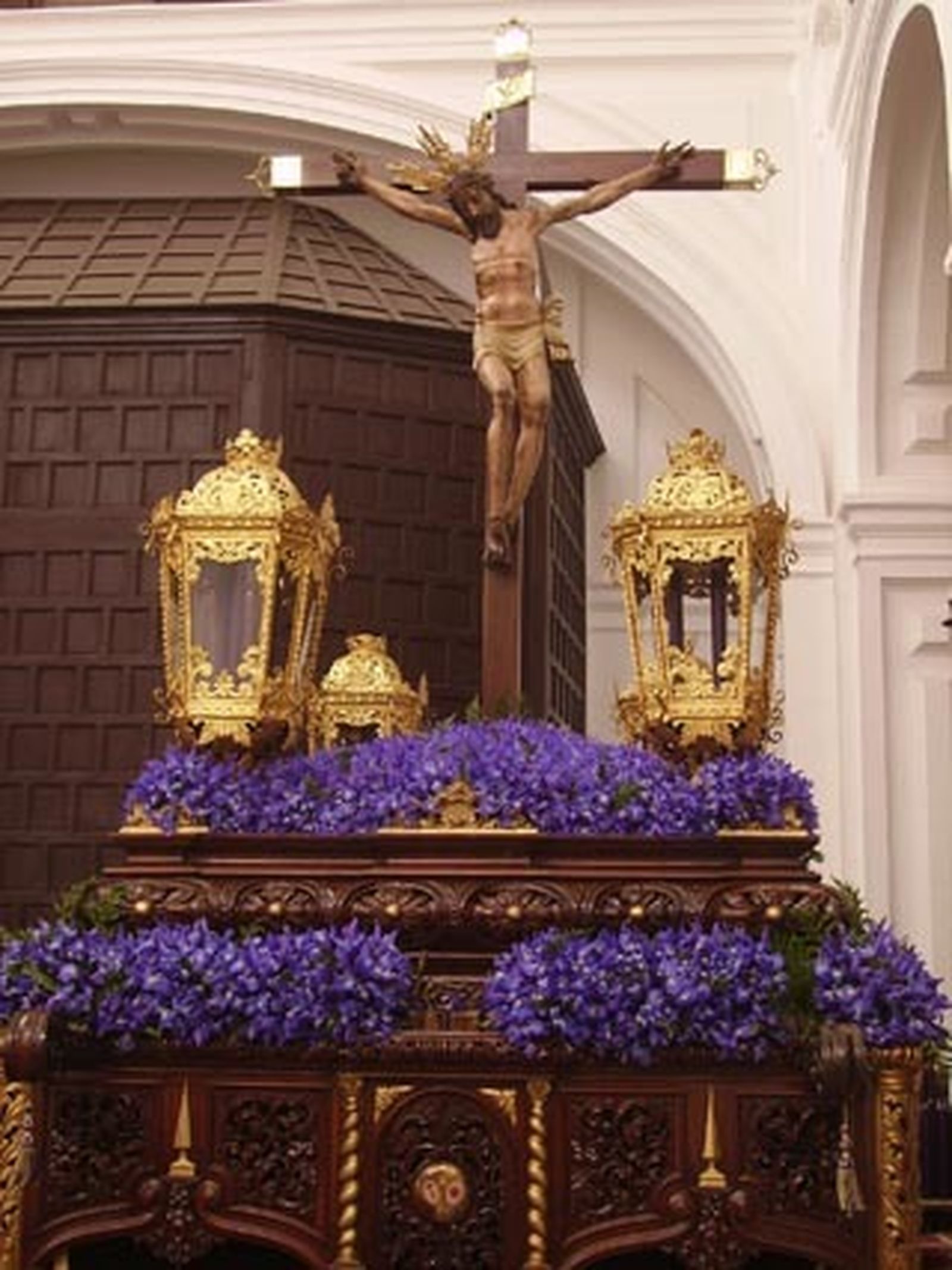 La Virgen de los Dolores procesiona Jueves y Sábado en Umbrete