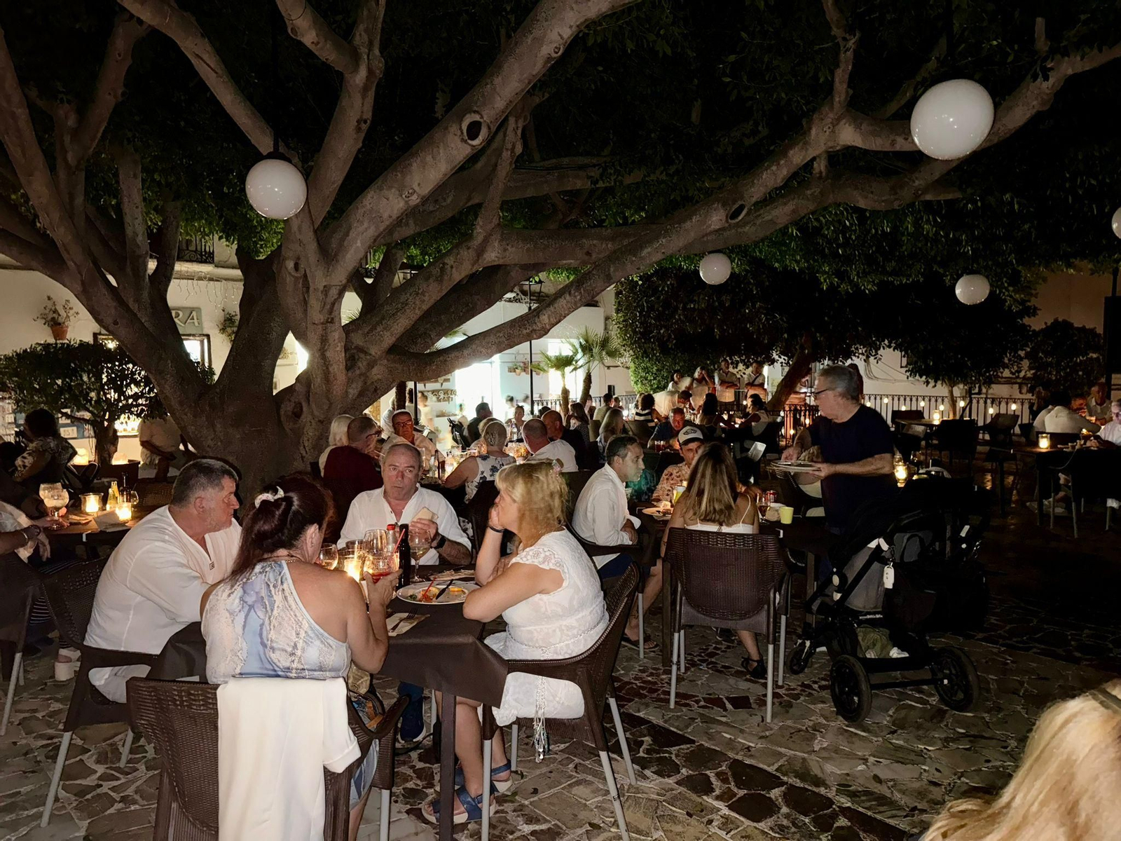 La 23ª edición de la Noche de las Velas de Mojácar, en imágenes