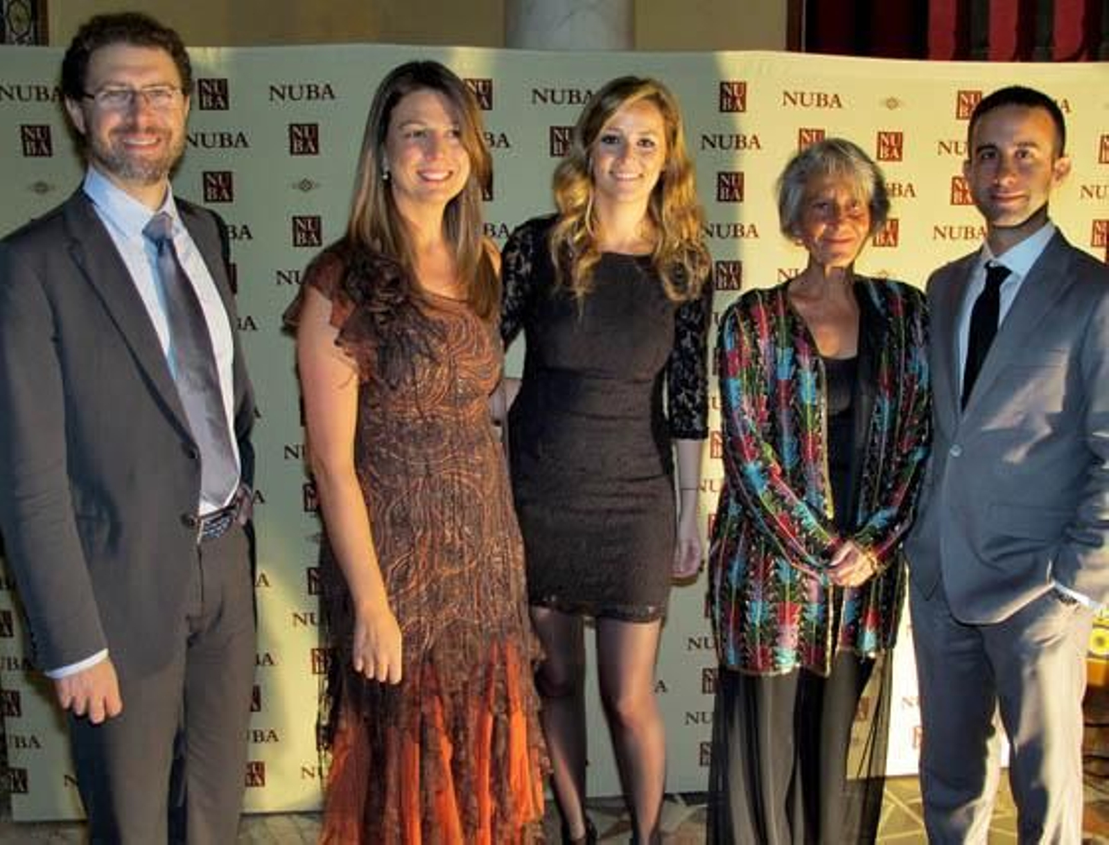 Francisco Balaguer (director general), Noelia Espinosa (Santander), Inés García (Comunicación), Olga Vera (corresponsal en la India) y Pablo Barcena (Bilbao), miembros del equipo de Nuba.

Foto: Victoria Ramírez