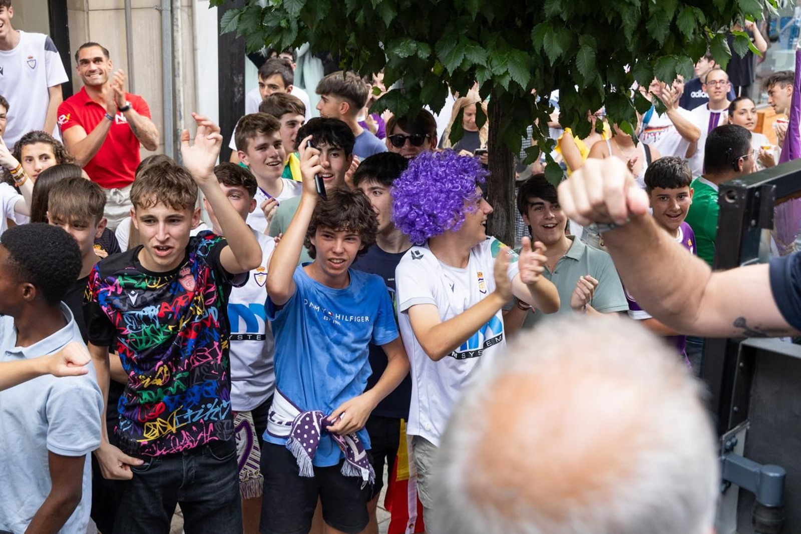 La fiesta por el ascenso del Real Jaén en La Plaza de Santa María y el Ayuntamiento