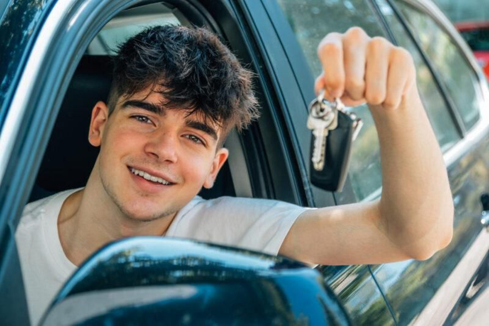 El Instituto Andaluz de Juventud está tramitando una ayuda para los jóvenes que quieran sacarse el carnet