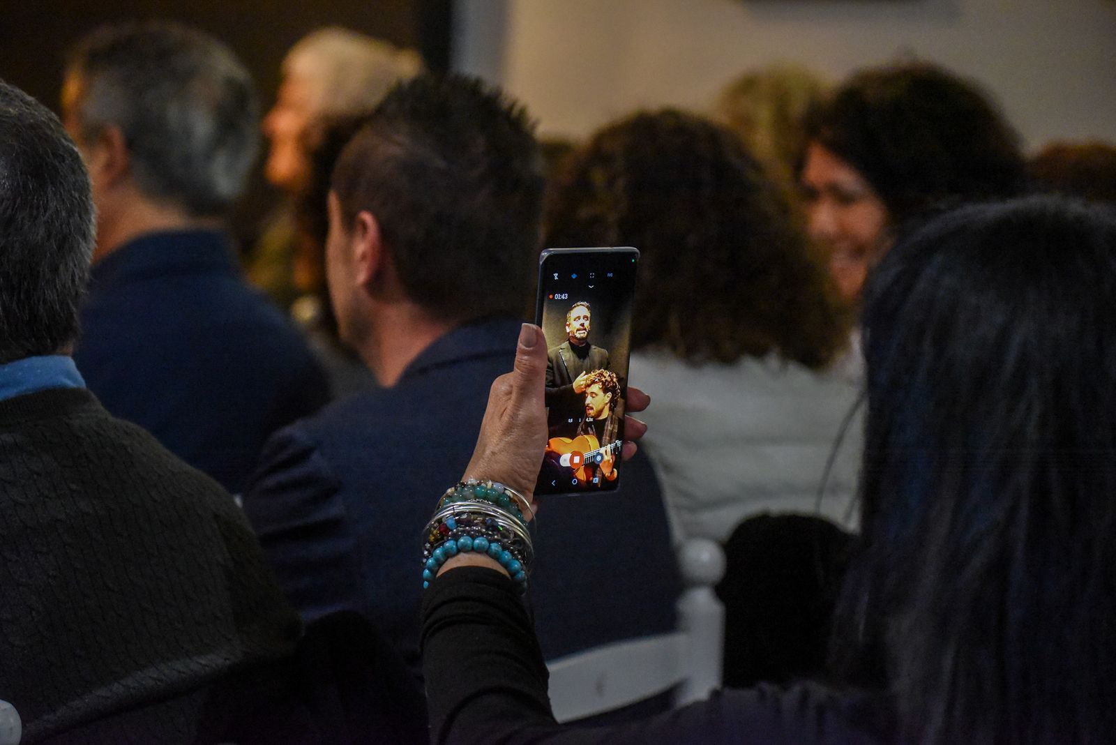 Una zambomba llena de flamenco la Navidad cordobesa en la Posada del Potro, en fotos