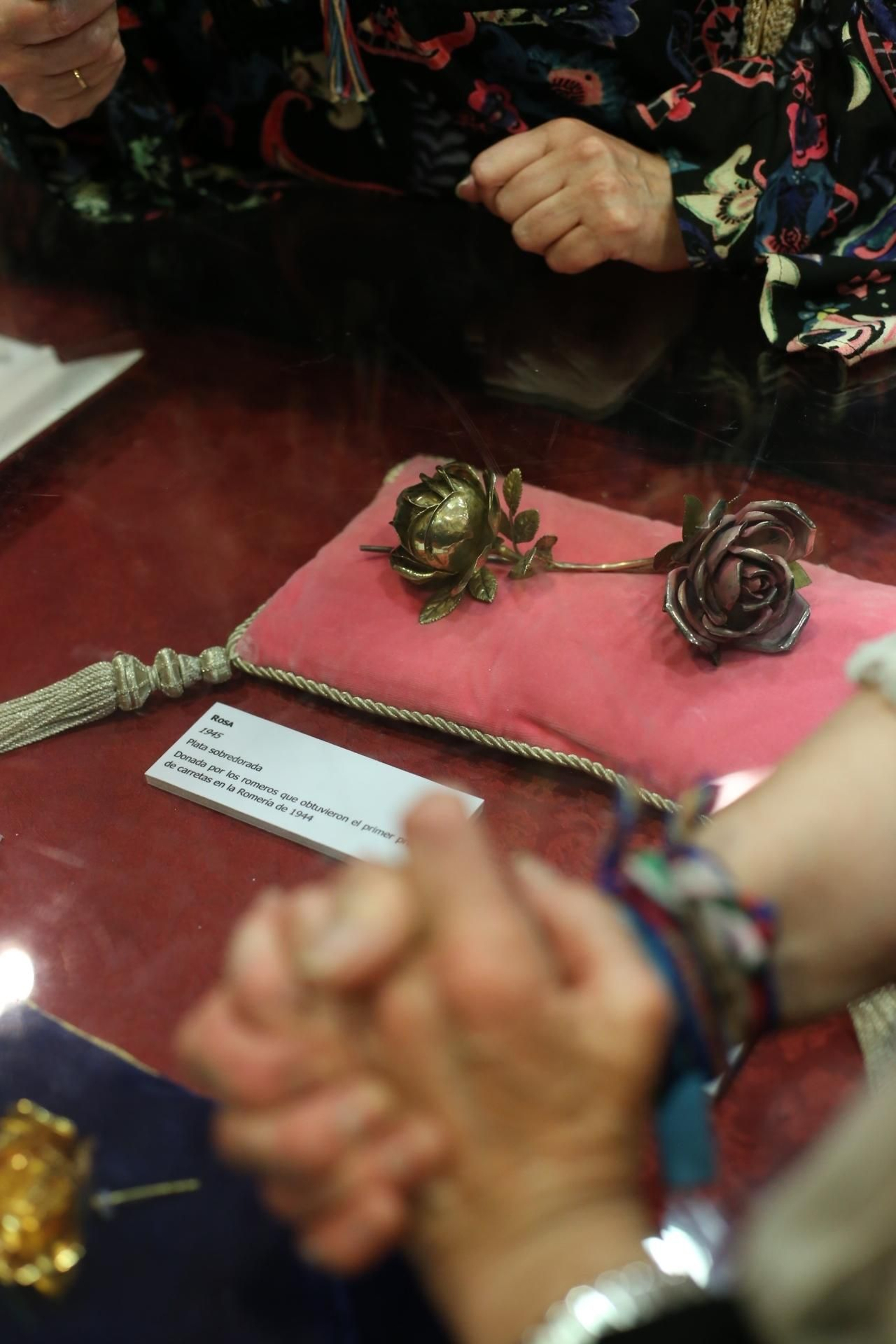 Las imágenes de la exposición de la Hermandad de Valme