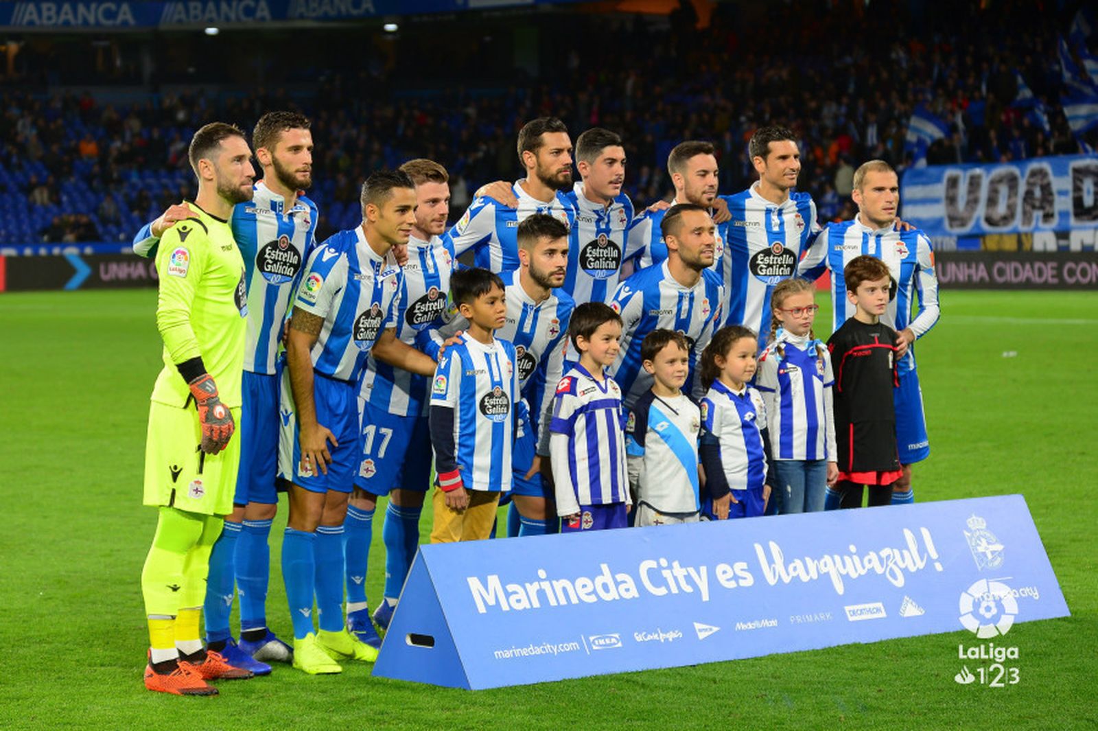 Formación del Deportivo en el partido de Liga disputado contra el Oviedo en Riazor, que concluyó con goleada local (4-0).