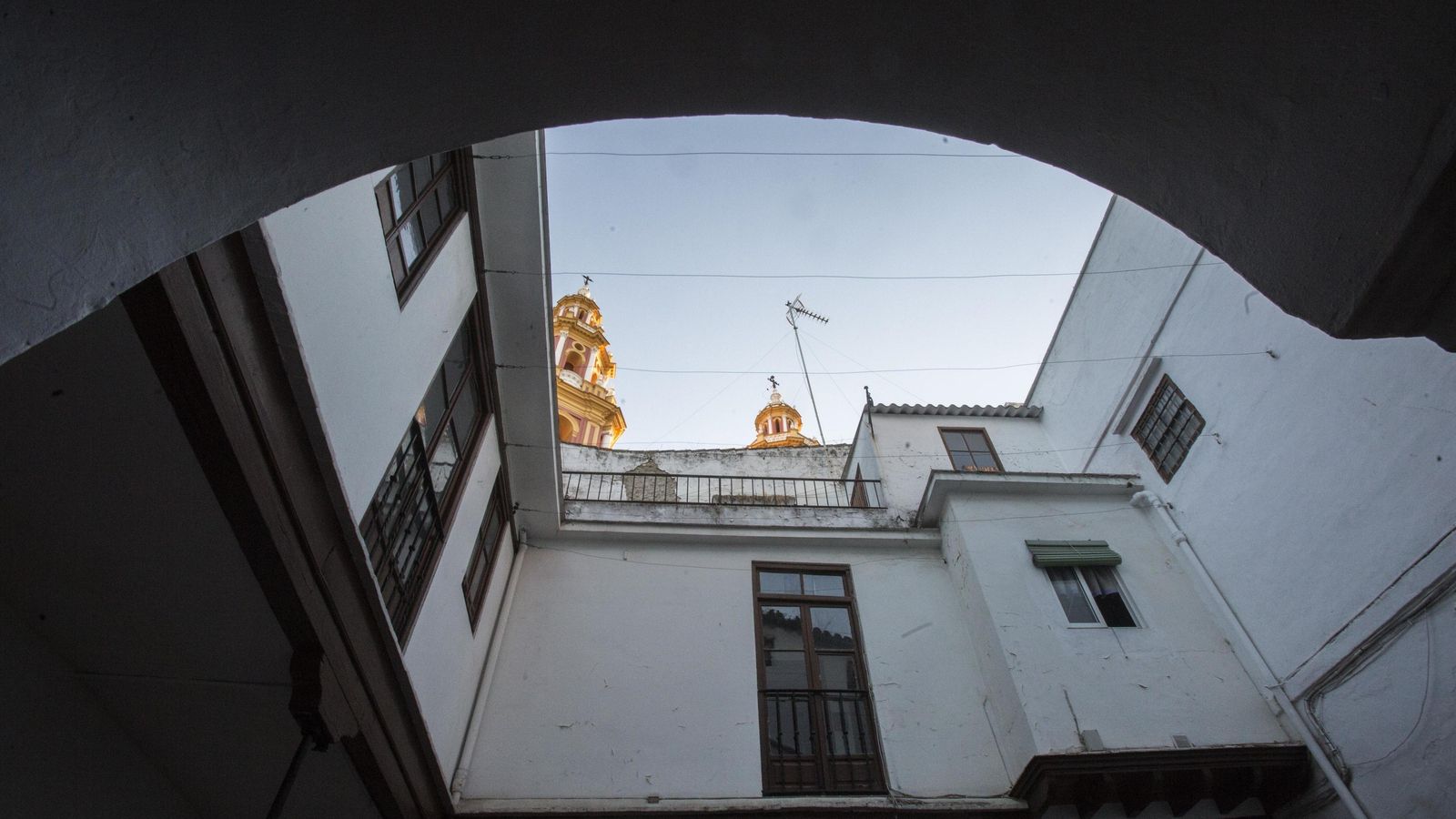 La Casa del Portero, objeto de las obras. La Casa del Portero, objeto de las obras.
