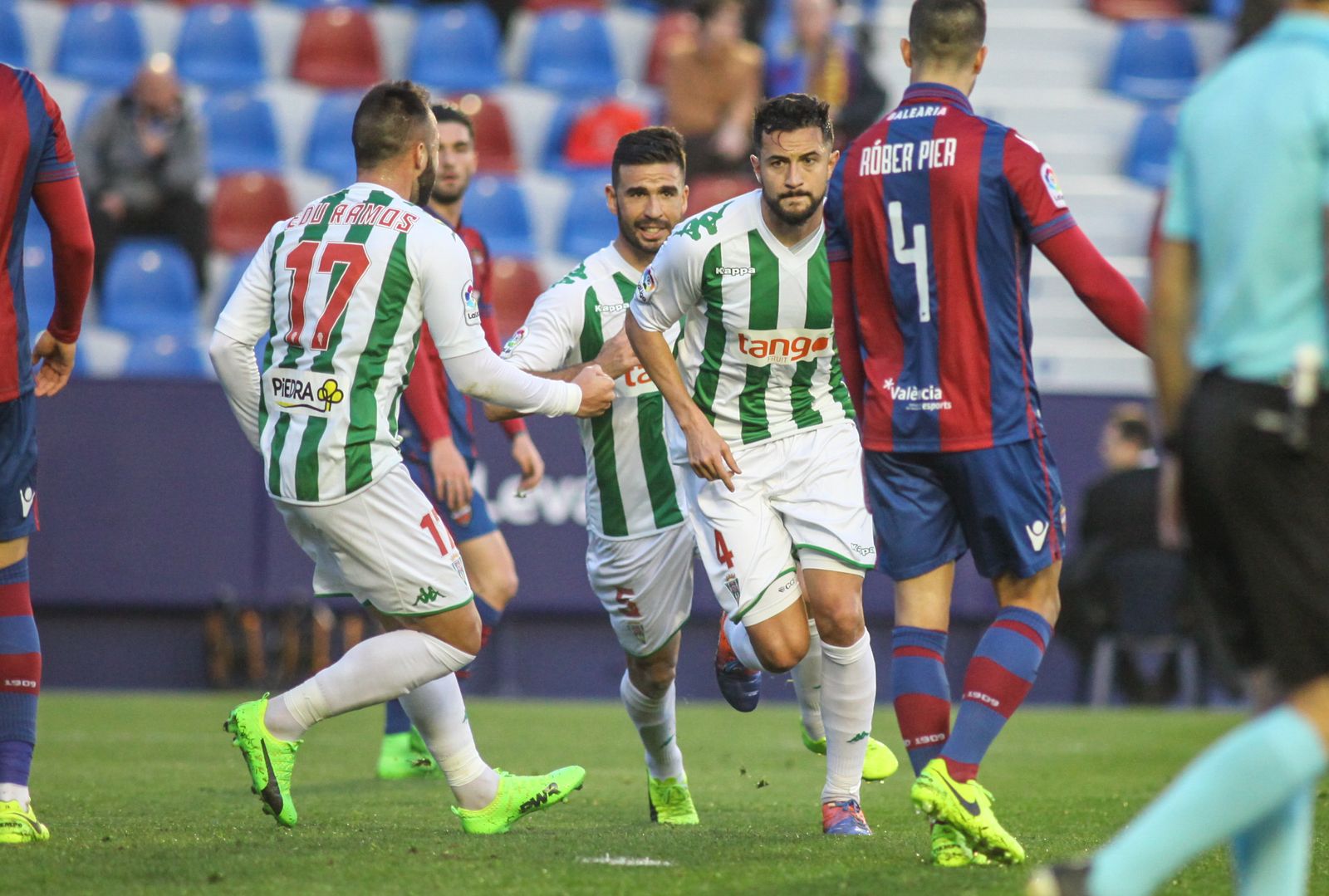 Las imágenes del Levante-Córdoba