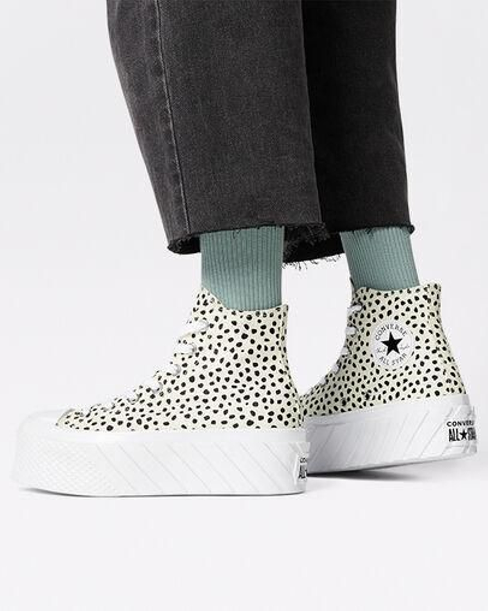 Welcome to the Wild 2X Platform Chuck Taylor All Star