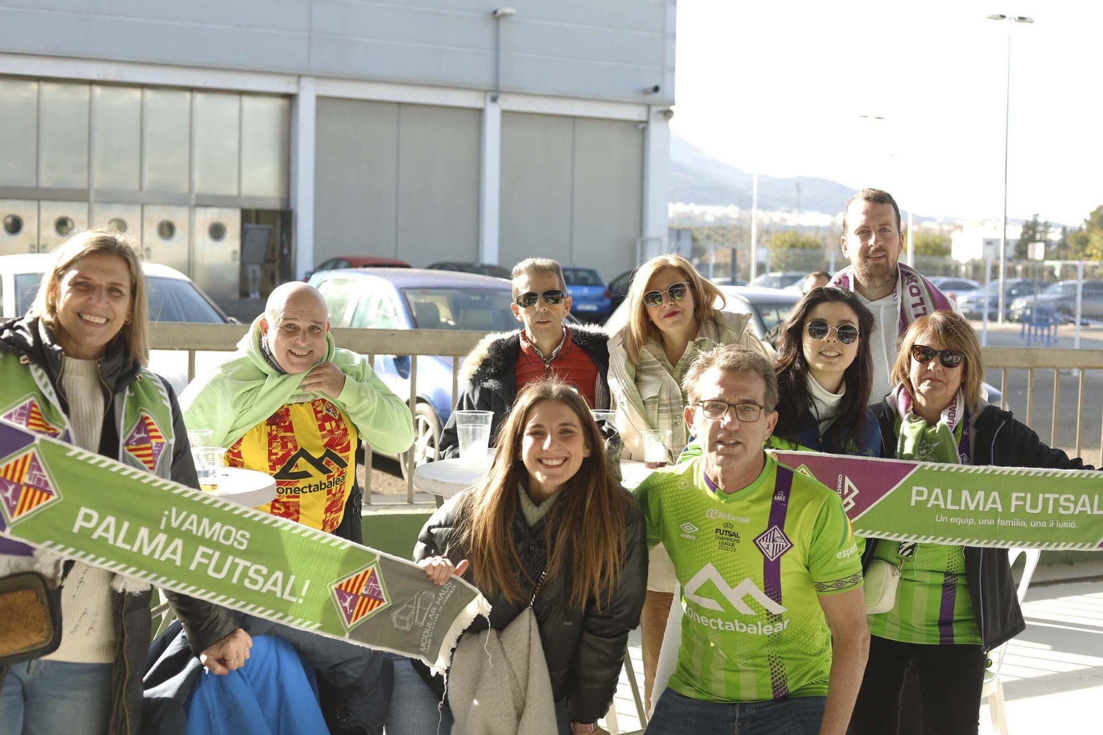Así se ha vivido la 'fan zone' de la Supercopa de España y el recibimiento al Jaén FS