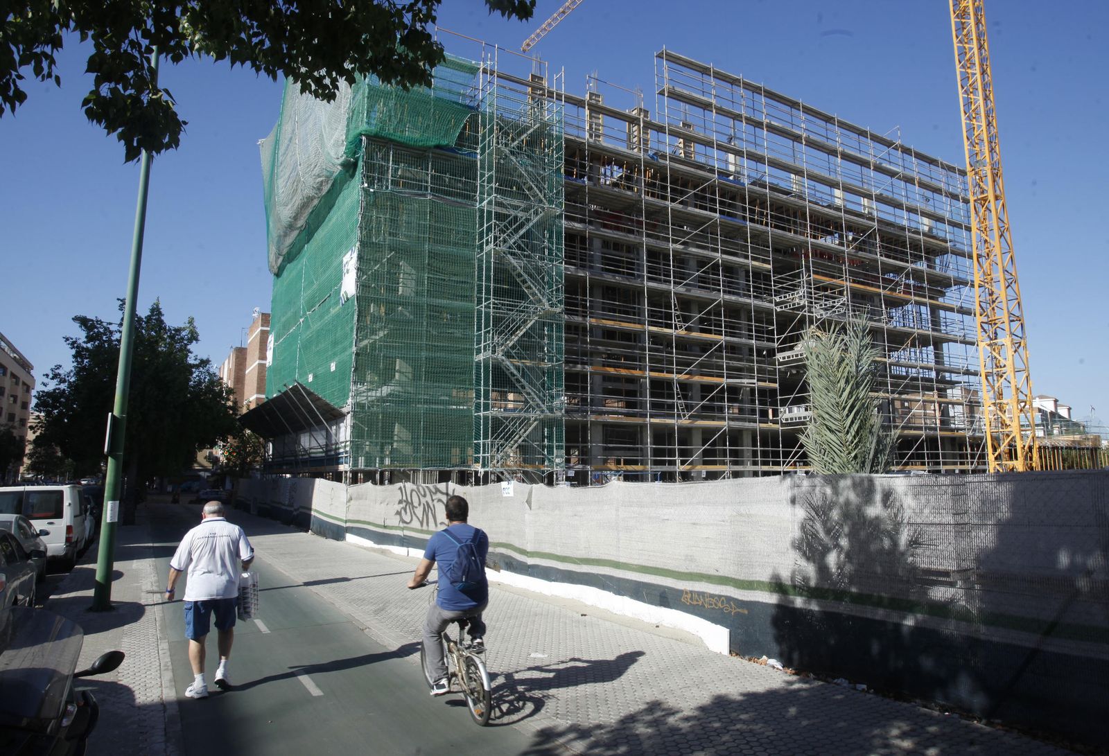 Promoción inmobiliaria en obras en la Carretera de Carmona, antigua Tysa Ford.