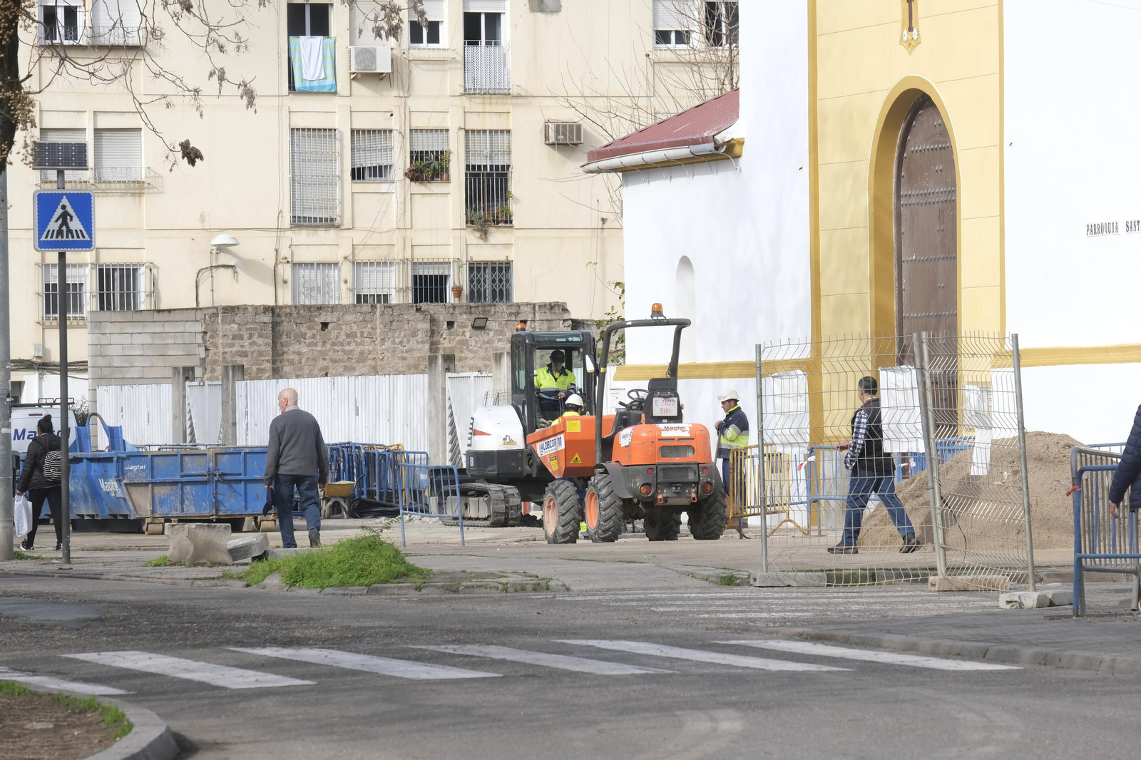 Arrancan las obras de la carretera de Trassierra de Córdoba, en imágenes