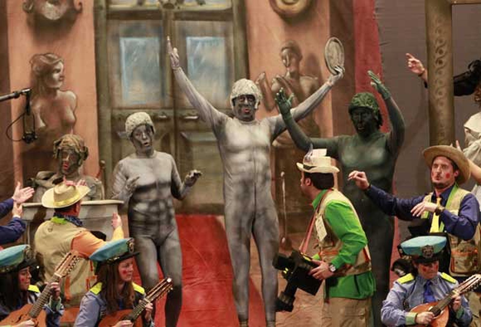 Paraos y colgaos, pero con arte por tós laos