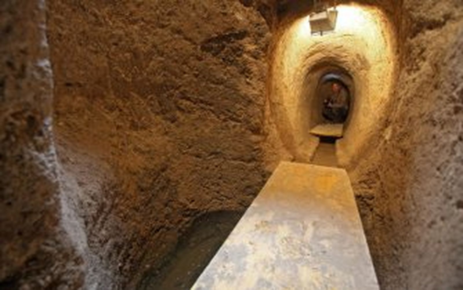 Hallan canalizaciones romanas en el subsuelo de Cádiz