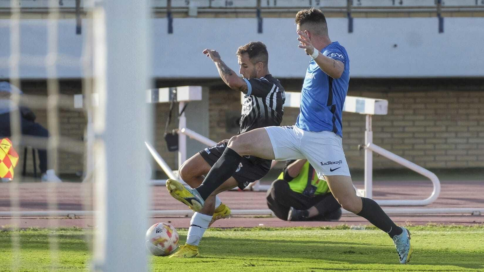 Las fotos de la derrota de la Balona en San Fernando (1-0)