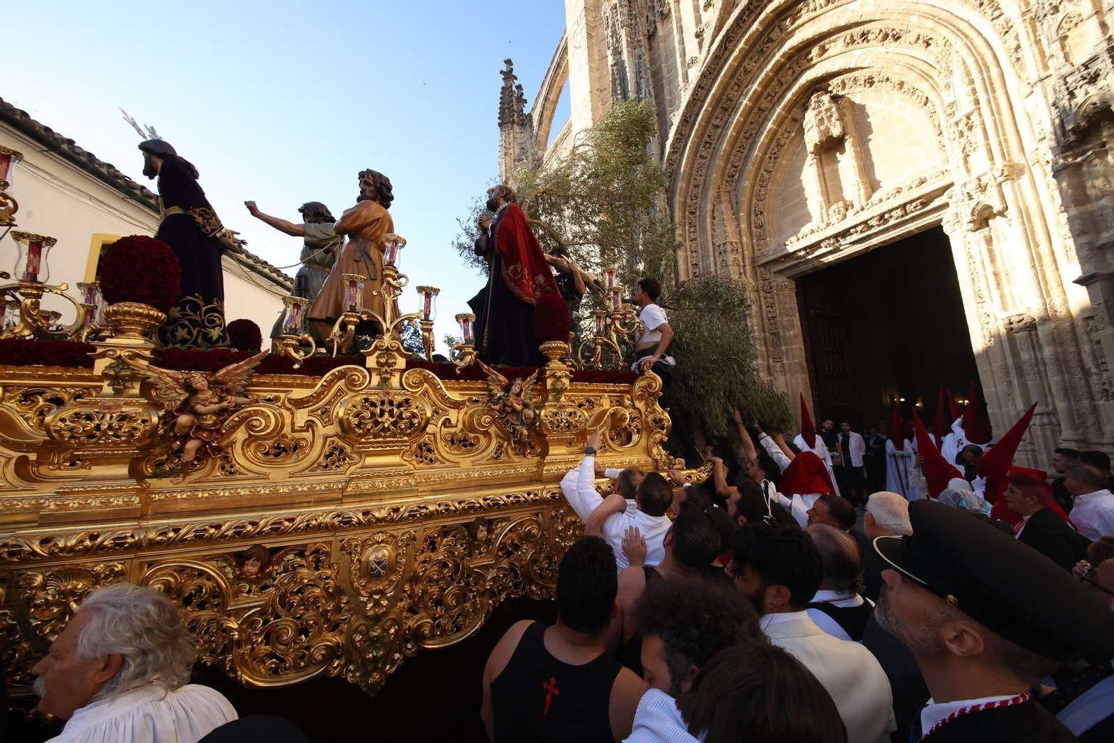 Miércoles Santo en Jerez: Hermandad del Prendimiento