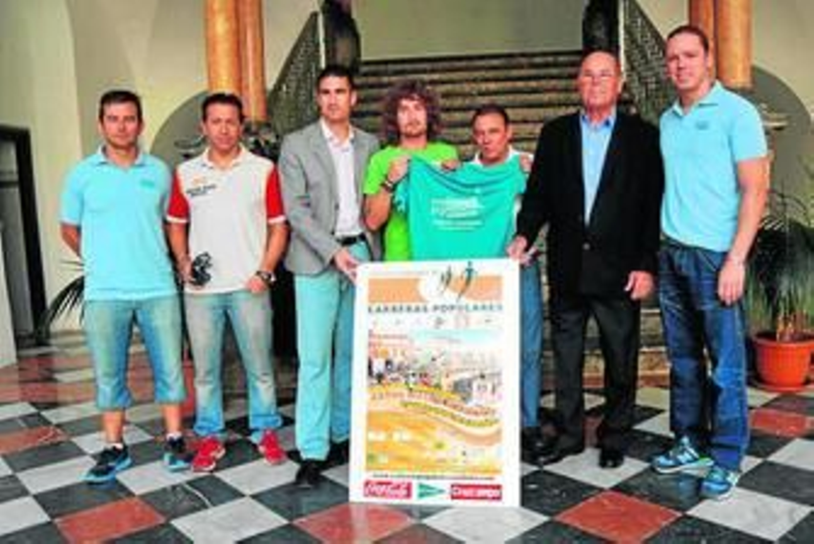 Los organizadores, ayer durante el acto de presentación en la Diputación.