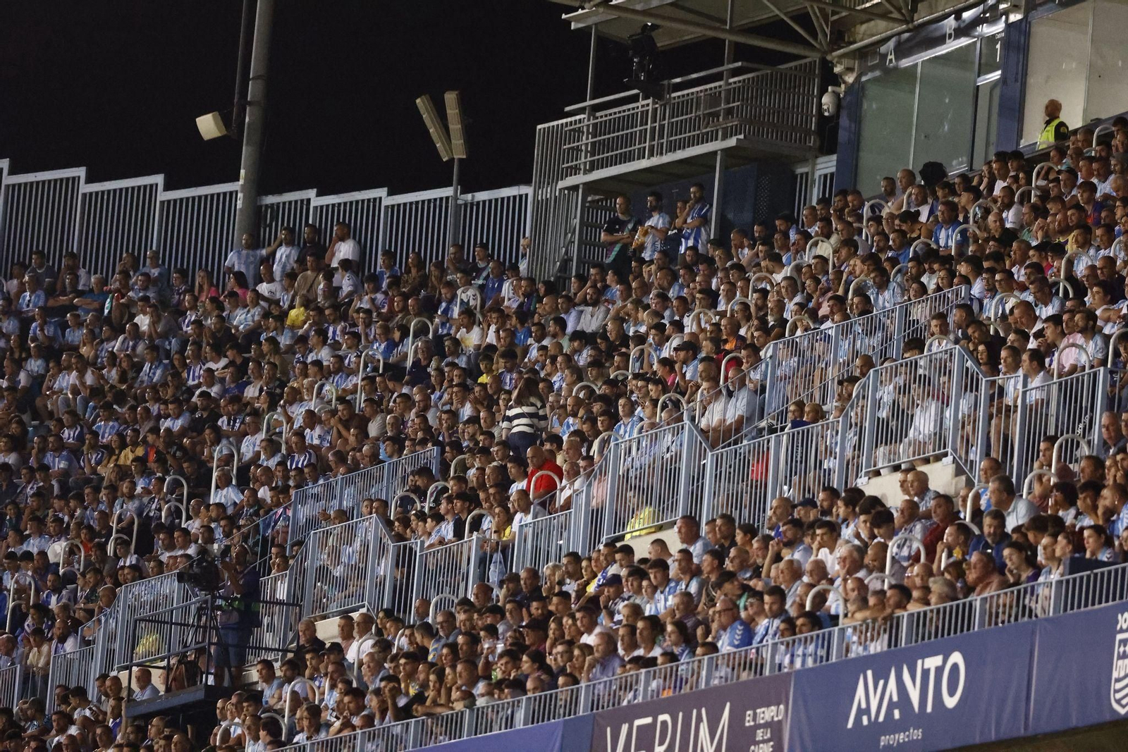 Búscate en las gradas de La Rosaleda en el Málaga CF-Deportivo