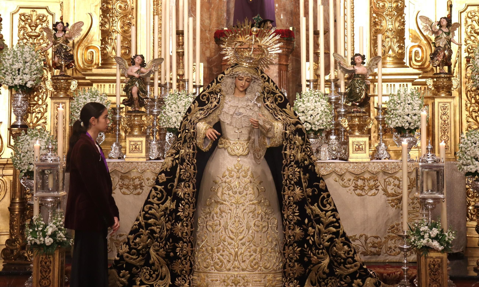 Besamanos de María Santísima del Mayor Dolor y Traspaso (Gran Poder)