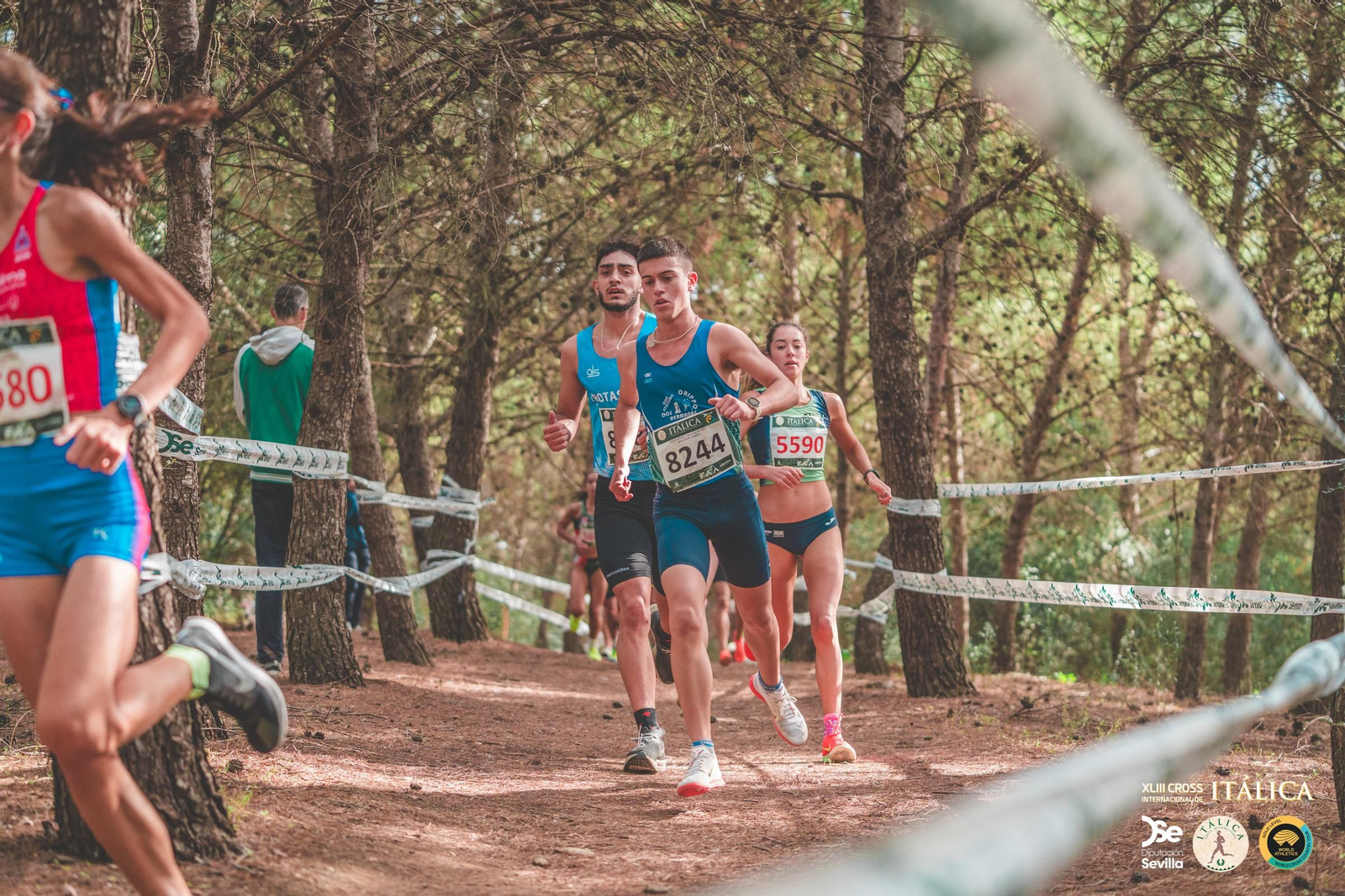 Búscate en las fotos del Cross de Itálica 2025 | 4