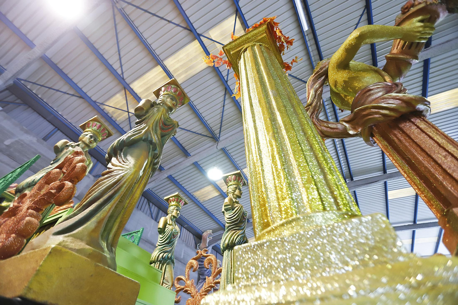 Así don las carrozas de lo Reyes Magos de Huelva 2024
