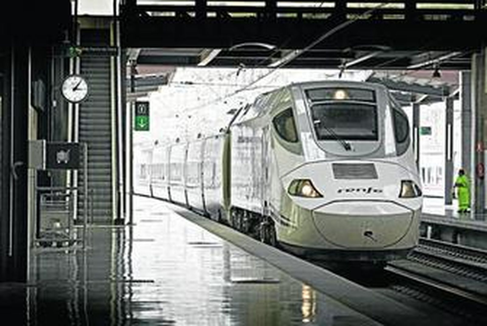 El nuevo tren Alvia ha acortado 43 minutos el trayecto a Madrid.