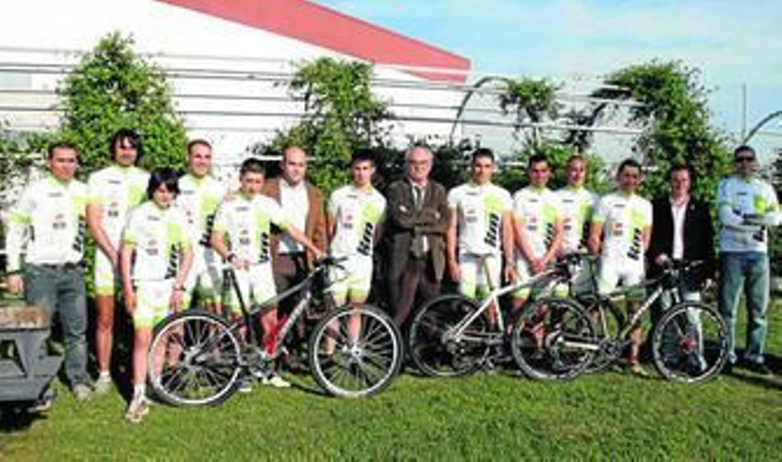 El Cartaya Ciclos Km-0 desea hacerse con el primer puesto en al menos seis categorías a nivel individual dentro del Circuito Provincial de BTT.