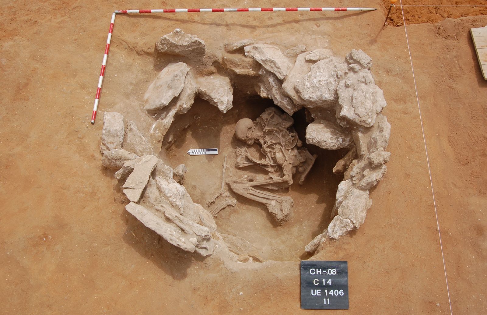 Tumba del Campo de Hockey de Camposoto donde aparecieron los dos sujetos asesinados.