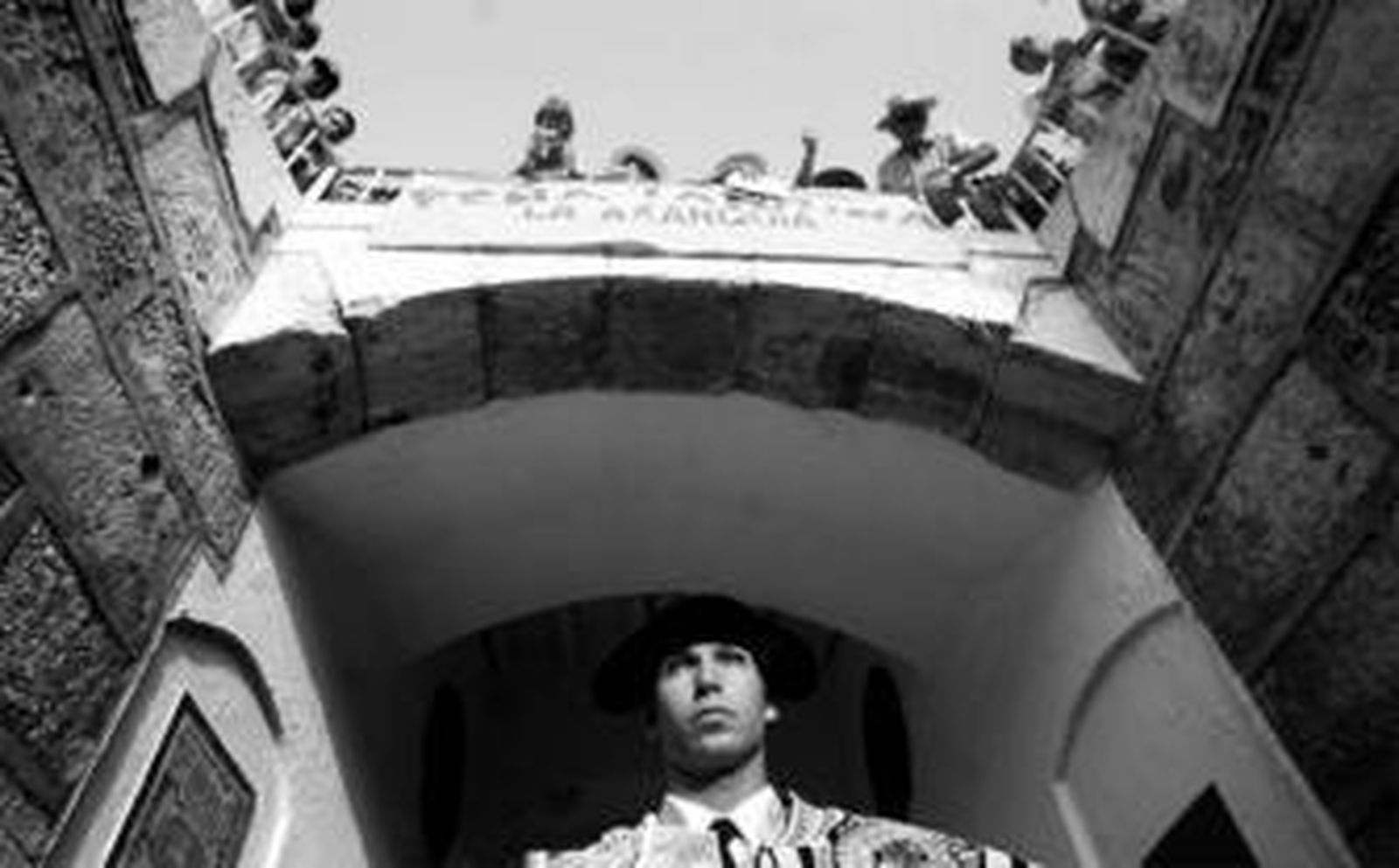 Cayetano se dispone a iniciar el paseíllo, ayer, en La Malagueta.