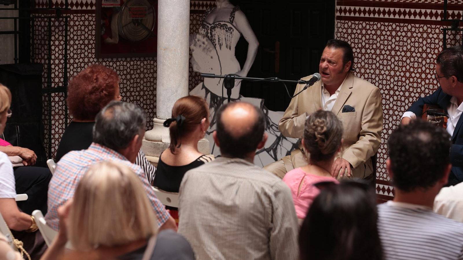 El Borrico y Antonio Higuero, durante su exitoso recital.