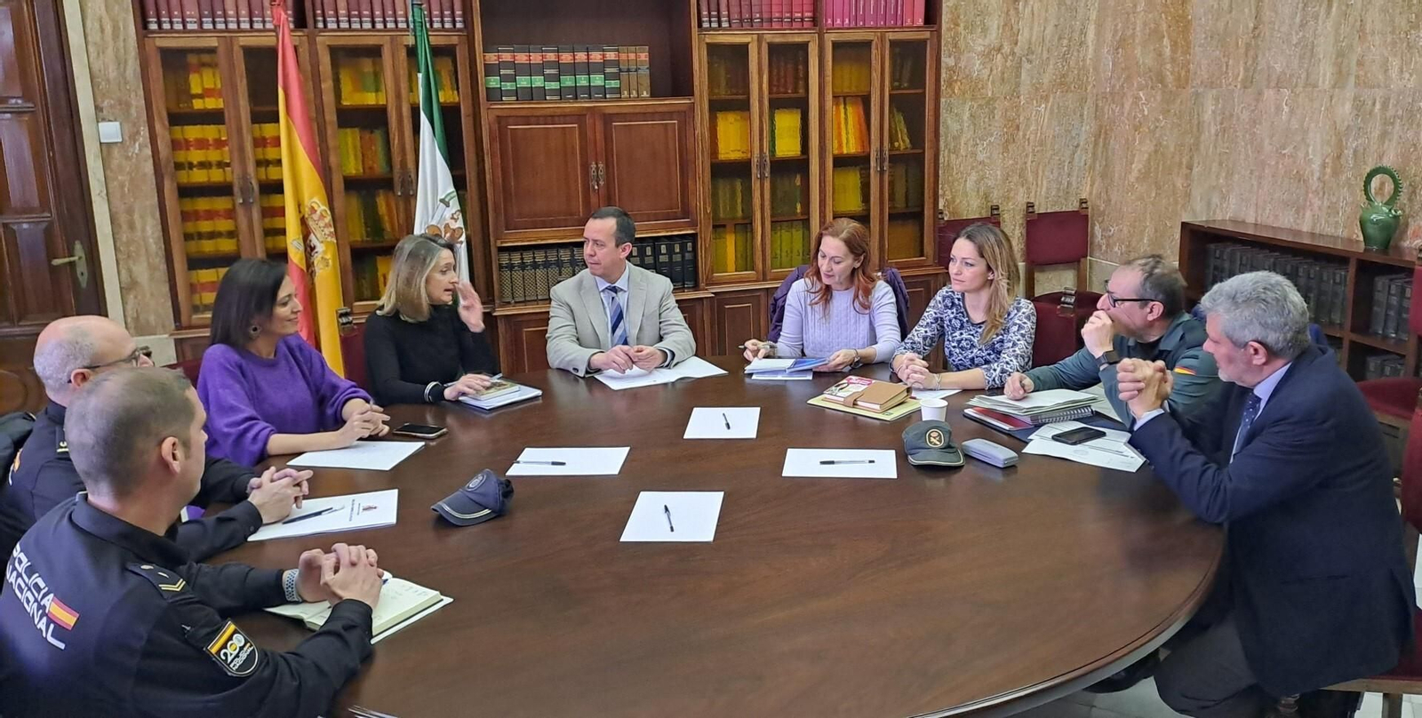 Comisión provincial del Plan Director presidida por el subdelegado del Gobierno en Almería, José María Martín