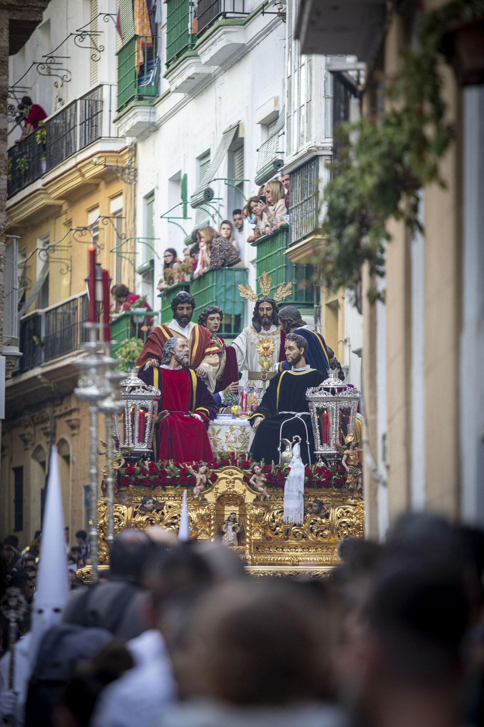 Las imágenes de la cofradía de la Sagrada Cena en la Semana Santa de Cádiz 2022