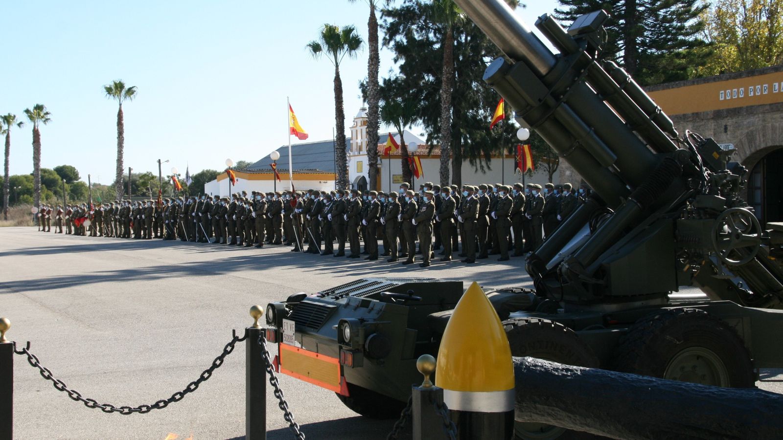 El RACTA-4  celebra la festividad de su patrona, Santa Bárbara.