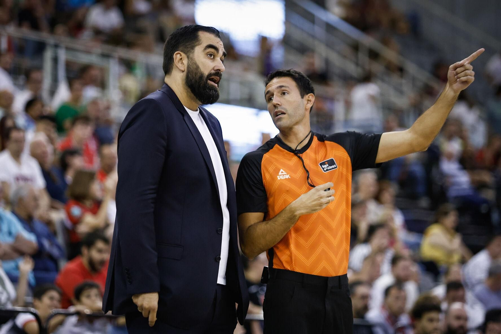 Las imágenes del partido entre el Covirán Granada y el UCAM Murcia