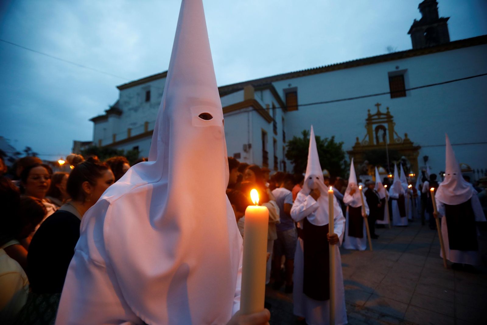 La procesión del Señor de la Salud de Puerta Nueva, en imágenes
