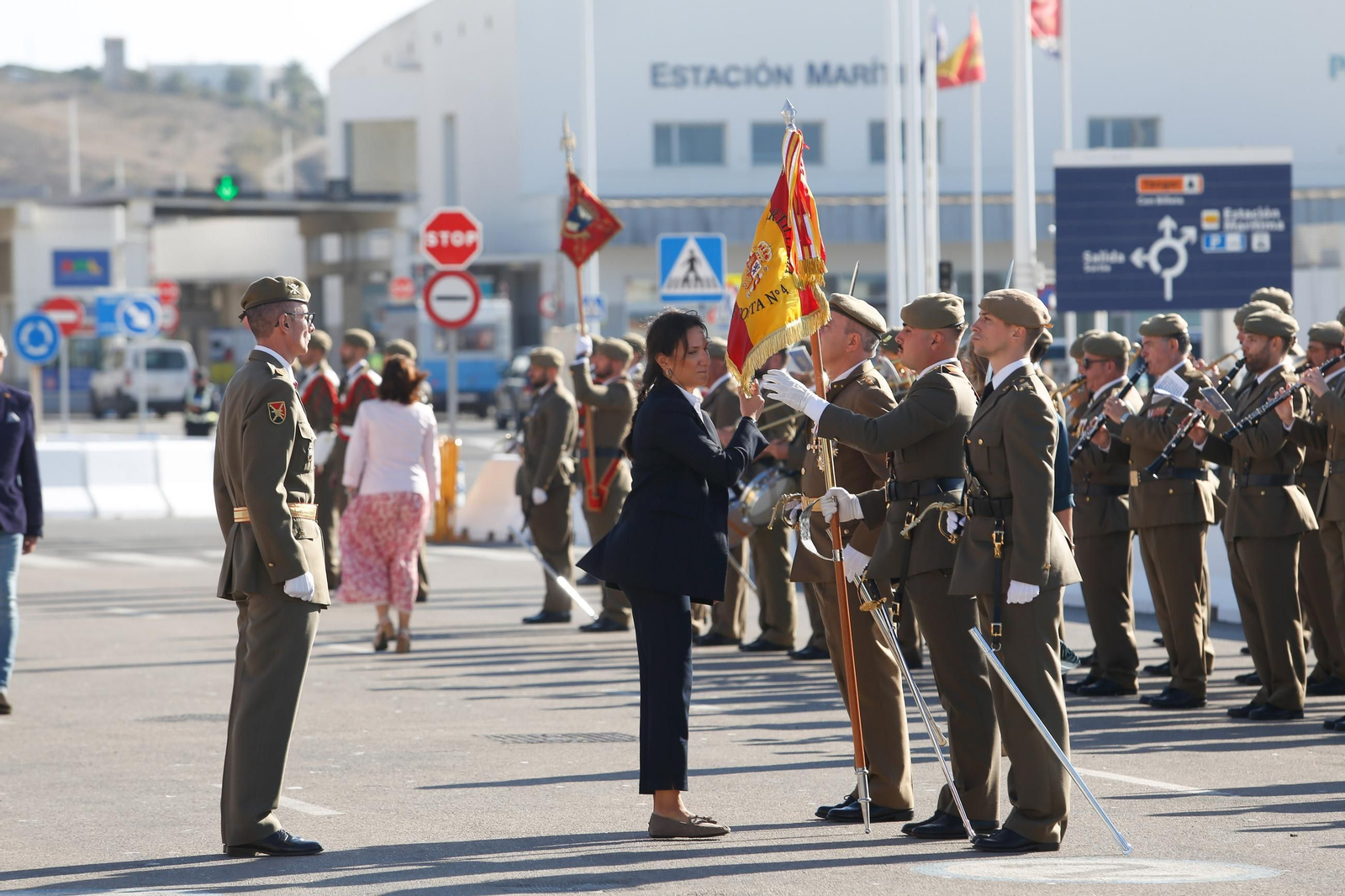 Las fotos de la jura de bandera civil en Tarifa