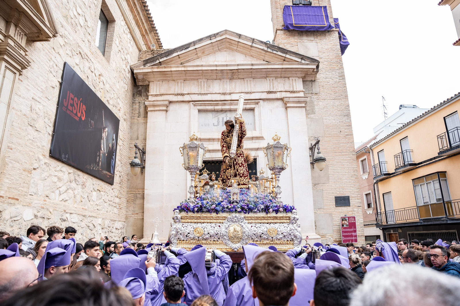 Viernes Santo en Lucena: las imágenes de la procesión de Nuestro Padre Jesús Nazareno