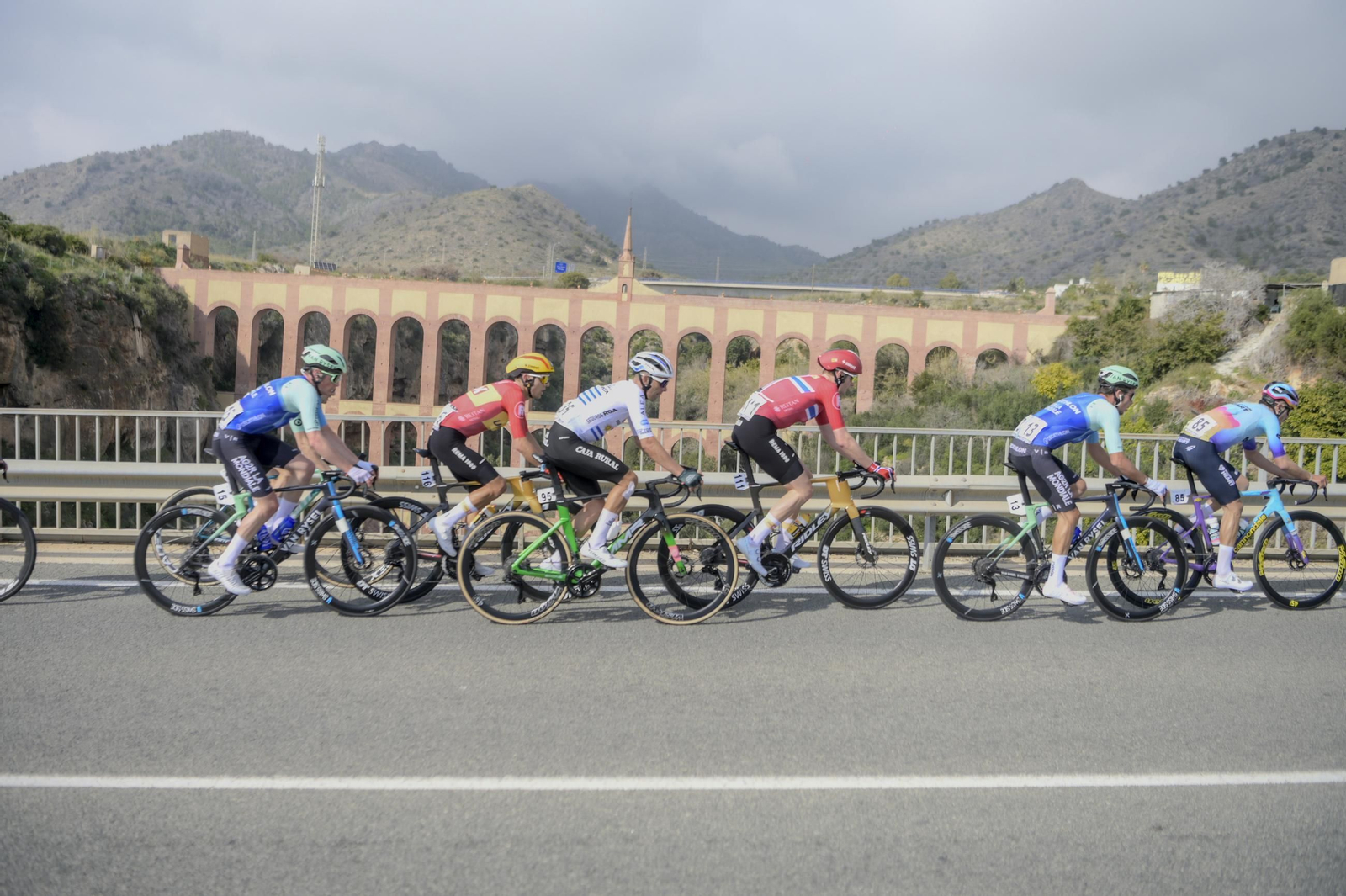 Las mejores imágenes de la primera etapa de la Vuelta Ciclista a Andalucía Ruta del Sol
