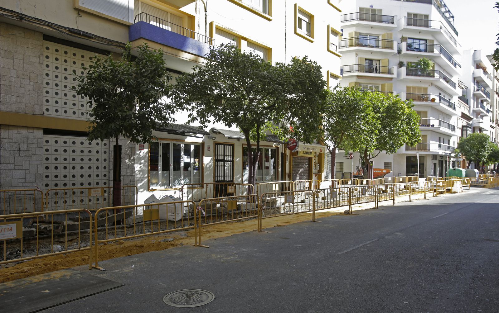 Obras en la calle Canalejas y Cristo del Calvario. Eliminación de aparcamientos