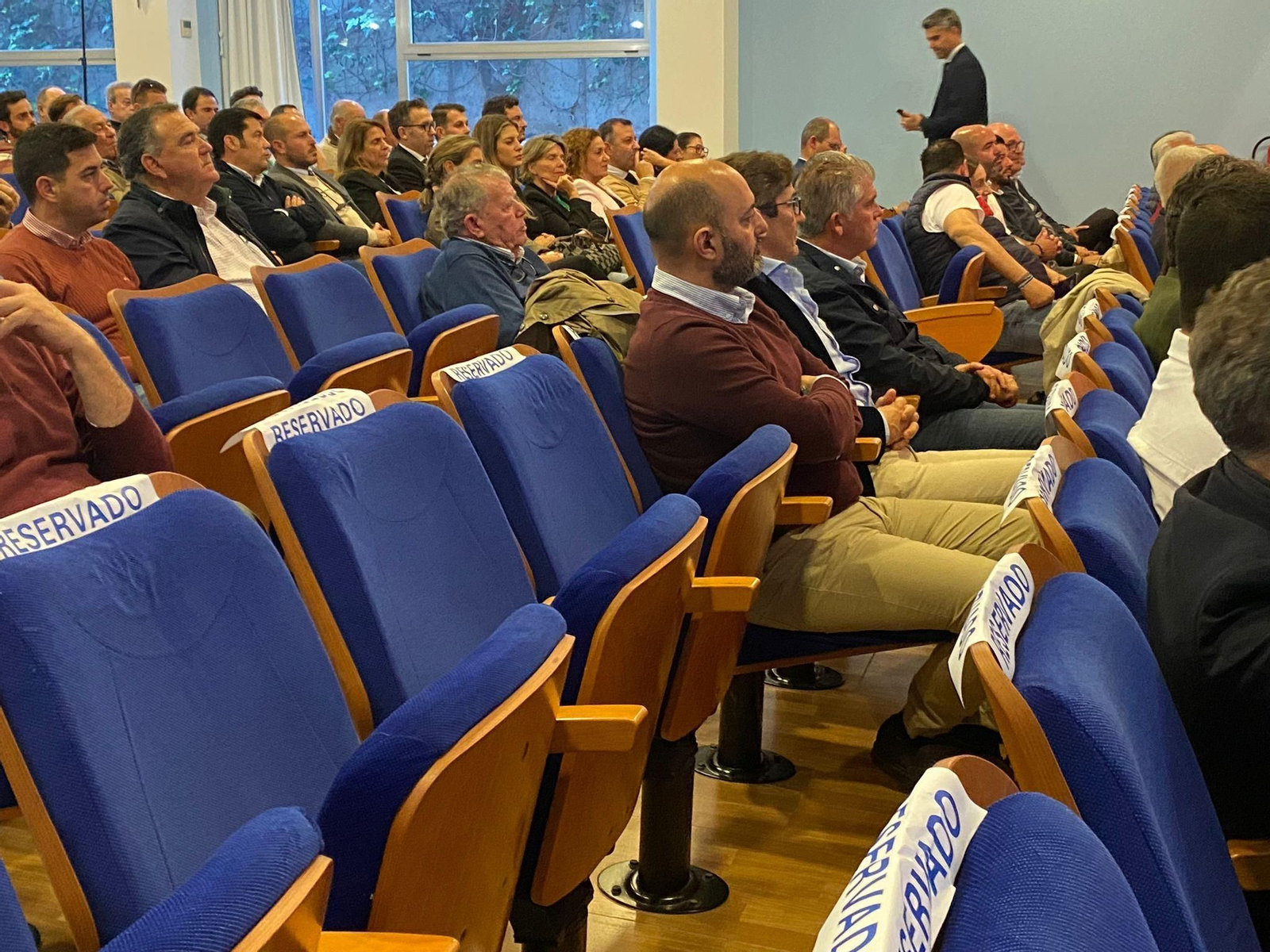 Las mejores fotografías del acto de presentación en Palos del libro de Cajamar sobre el futuro del regadío