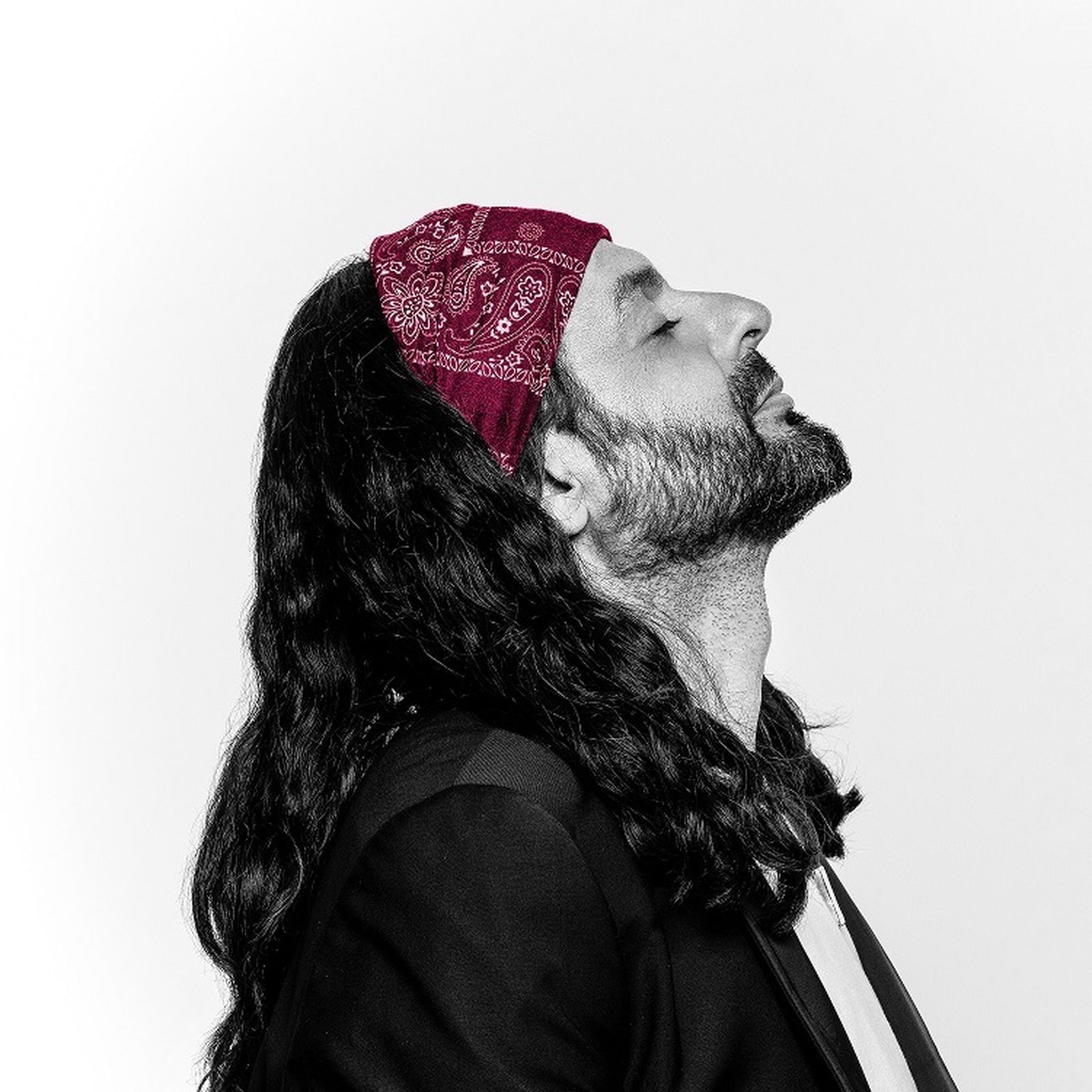 El Arrebato llega este sábado 9 de noviembre a Jerez con su 'Gira Abrazos 2019'. Dentro del cicloMúsicas de Hoy, organizado porla Fundación Cajasol, el artista actuará en el Teatro Villamarta a las 20,30 horas.