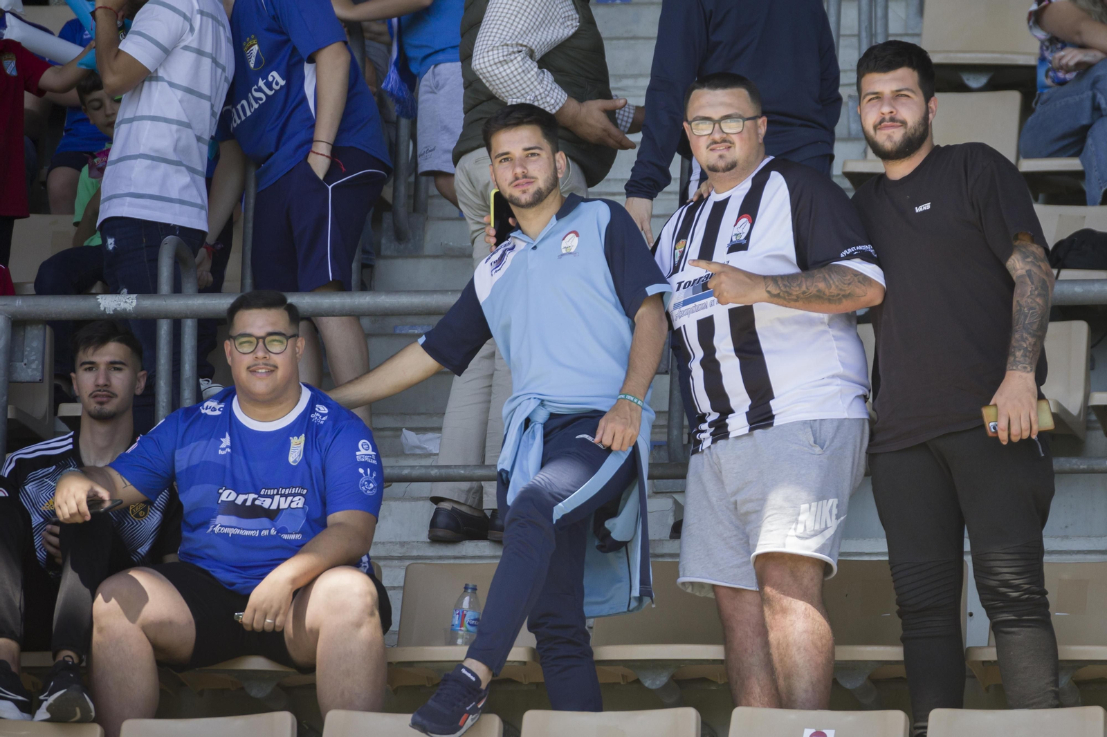 Pedro Pacheco viendo el Xerez CD - Atlético Espeleño en Chapín