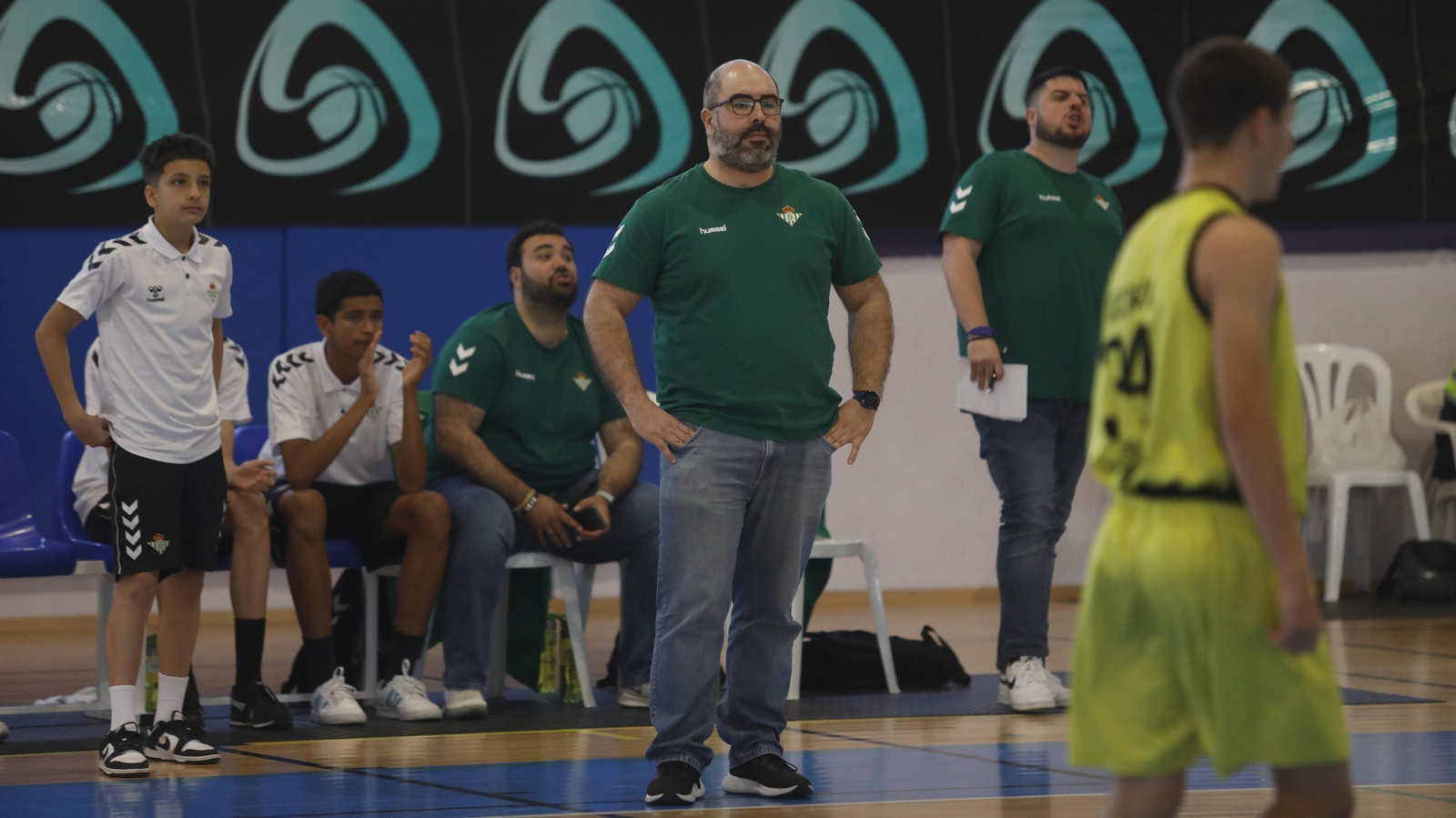 Las fotos de las semifinales del Cadeba infantil masculino de La Línea