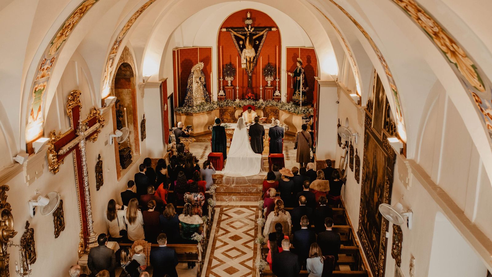 Interior de la Ermita de San Telmo. Interior de la Ermita de San Telmo.