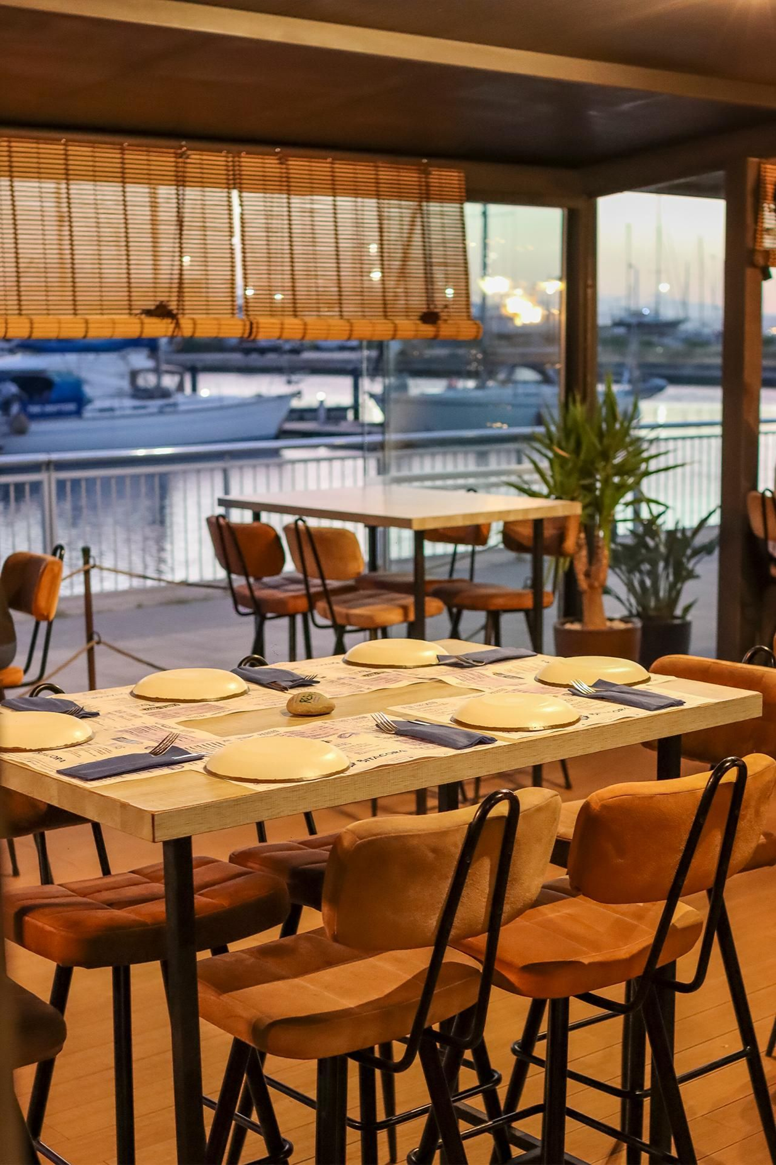 Interior del Bar Bitácora.