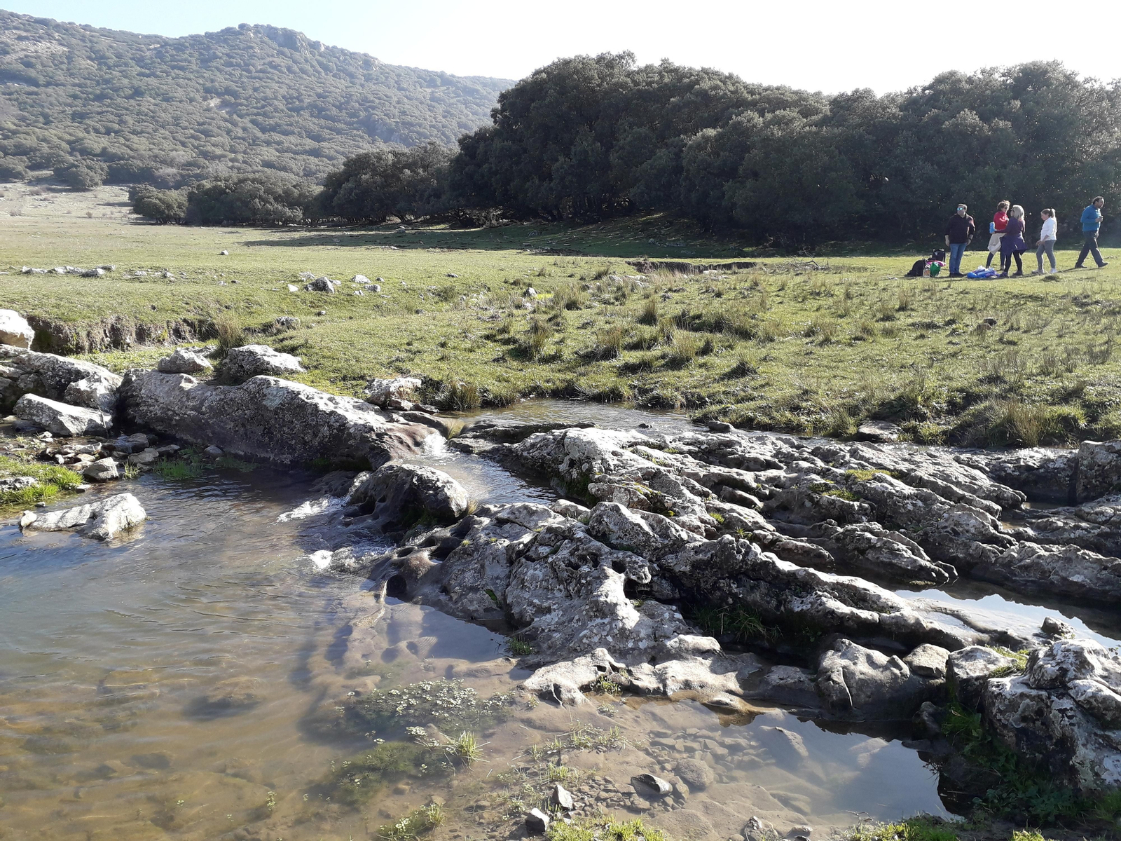 El agua pura brota de la tierra. Los ríos de Córdoba se llenan de vida