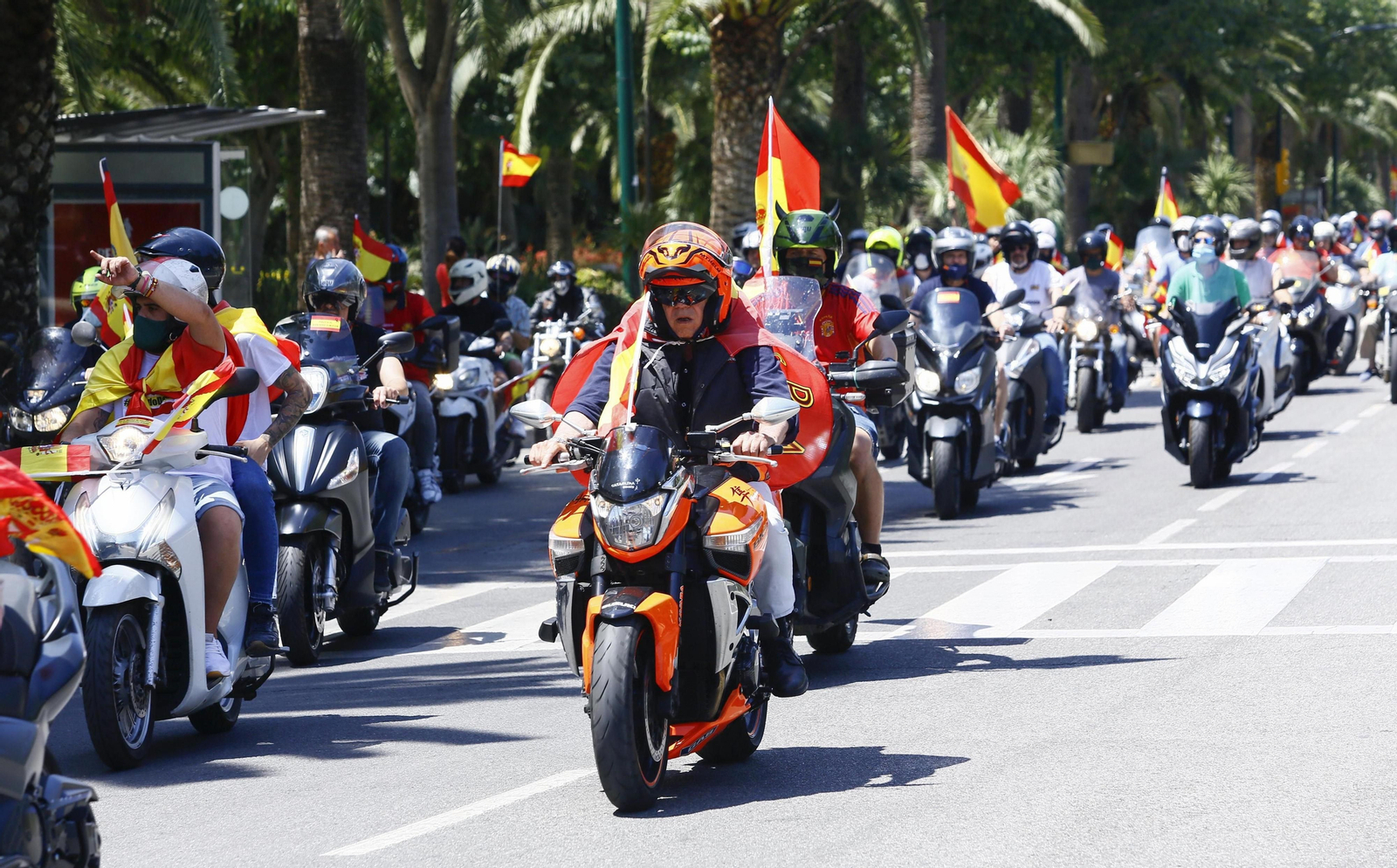 Las fotos de la caravana de protesta de Vox en Málaga