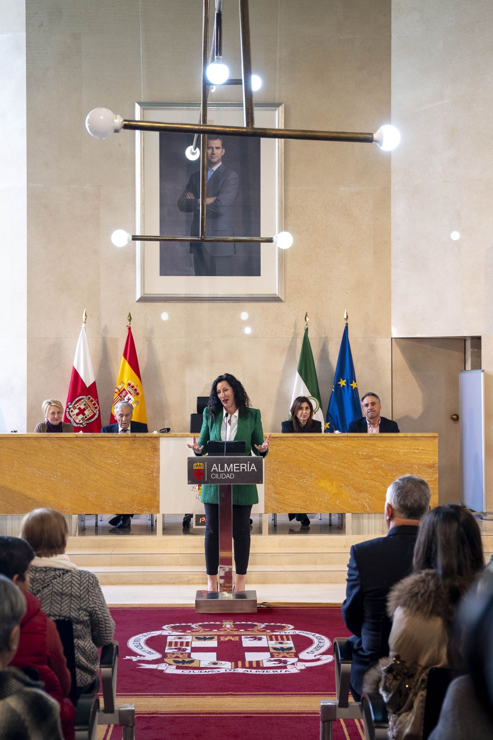 La galería del Escudo de Oro de la Ciudad de Almería a Juan Rigaud