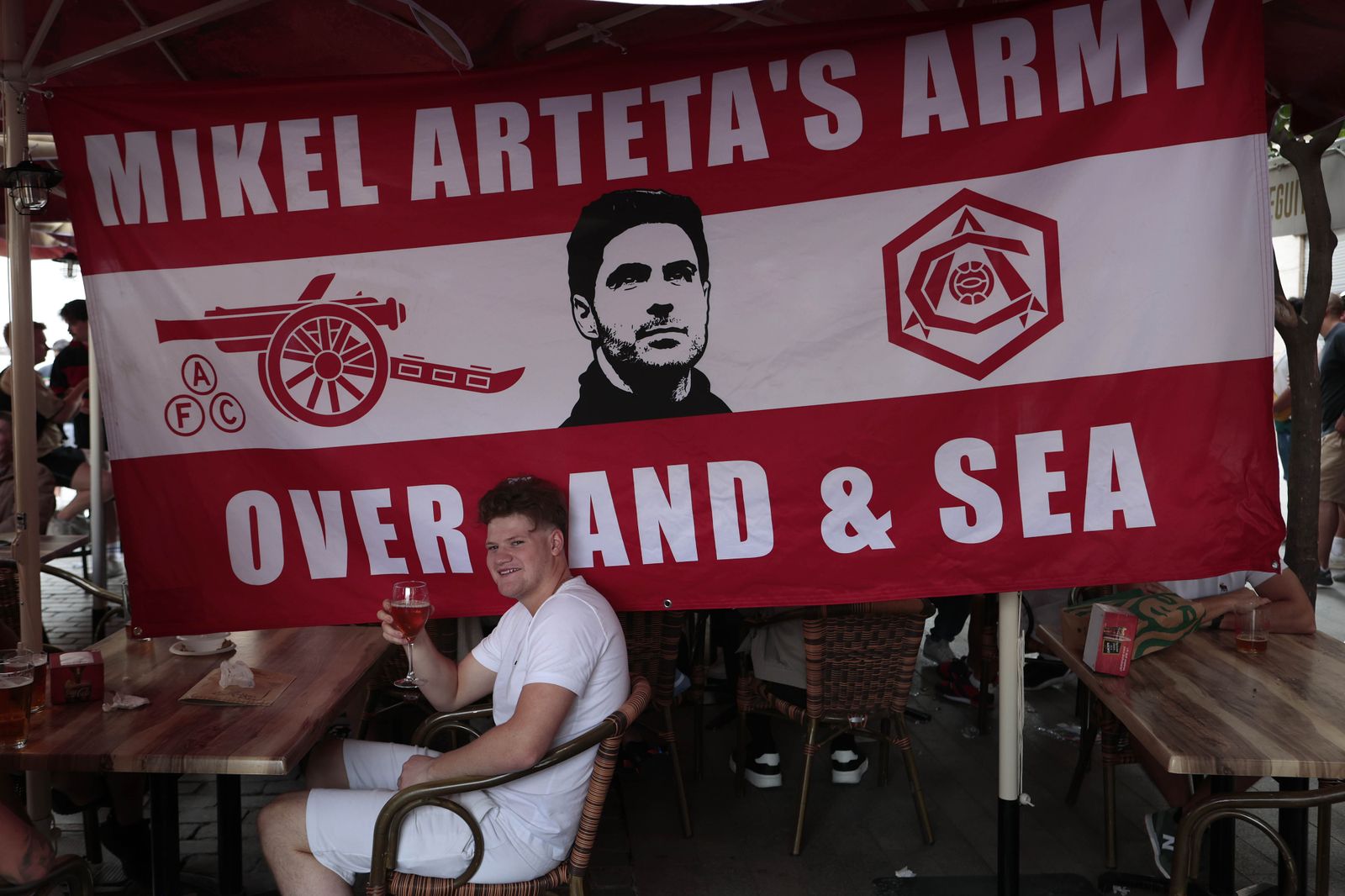 Aficionados del Arsenal en Sevilla